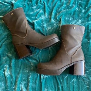 Vintage Skechers Platform Boots